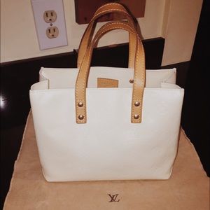 Gorgeous authentic Louis Vuitton bag